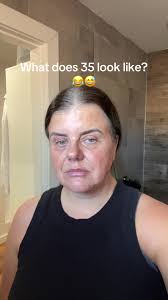 Ansley Hutchinson Age