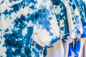 Comment Realiser Un Tie And Dye Maison En 2020 Tie And Dye Tie Javel