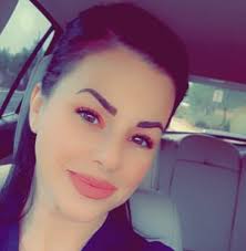 Profile for Jamie D'Orazio RN injector at Hashtagcurrentmood