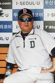 두산감독 김태형한테 뺨 맞는 마무리 투수 이용찬. ê¹€íƒœí˜• ê°ë… ì œë°œ ì´ê²¨ë¼ ì´ìš©ì°¬ ì™¸ ì „ì› ë¶ˆíŽœ ëŒ€ê¸° í•œê²½ë‹·ì»´