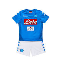 The kit is made of the green mint shirt and shorts. Ssc Neapel Trikot Home Shorts Kinder 2017 18 Kappa