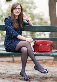 5 Reasons Why French Women Do It Better Glam Radar French Women Fashion Ballet Flats Outfit