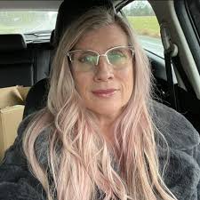 Profile for Vogue Studio Salon