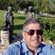 Los señores Hugo Rincon, un personaje apodado 'El Chaparrito', y el Lic.  Victor Solis. Judiciales de Reynosa, Tamaulipas.