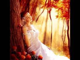 Printre pasarile cantatoare, ciocarliile (alaudidae) sunt pasari care se ridica pentru a canta, zboara drept sau in linii ondulate, se lasa in jos in tara noastra este cunoscuta sub numele de ,,ciocarlan si este o pasare sedentara, obisnuita. LasÄƒ Å£i Lumea Mihai Eminescu Youtube