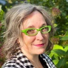 Stacey Mann's Instagram, Twitter & Facebook