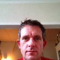 20+ "Charlie Vos" profiles