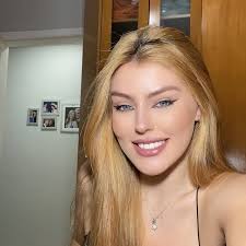 𝐵𝑟𝑒𝑛𝑑𝑎 𝐽𝑎𝑐𝑜𝑏 𝑀𝑎𝑟𝑞𝑢𝑒𝑠 (@dra.bemarques) • Instagram photos  and videos