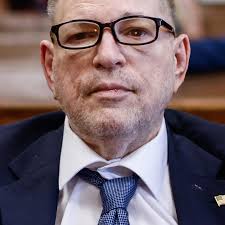 Fashion and Style News, Trends, Celebrity Fashion