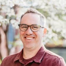 Music Fridays in Lancaster mashed up with #therowhouseforum = Dan Burkholder  singing, speaking, and fielding questions about the innate personal nature  of good business. Stay tuned for audio. #consulting #stewardship  #americandream #businessethics #