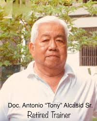 Some of the horse trainers of the Philippines 🏇🇵🇭