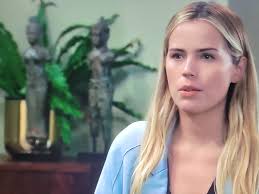 Yesssszzzz!!! Robert finally figured out Holly is working for Victor!