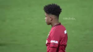 Shola shoretire (born 2 february 2004) is a british footballer who plays as a central attacking midfielder for british club manchester united. Shola Shoretire V Everton U18 10 03 2020 Youtube