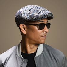 Xavier kurt naidoo (born october 2, 1971) is a german soul and r & b singer/songwriter, record producer and occasional actor. Xavier Naidoo Albums Songs Playlists Listen On Deezer