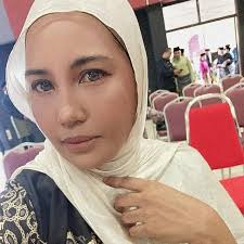 Norfarizah Mohd Azmi (@_qassandra_) • Instagram photos and videos