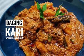 Panaskan minyak tumis 4 serangkai sampai naik bau masukan daun kari,bawang putih, bawang besar dan halia biar sampai layu dan kuning. Resepi Kari Daging Kerisik Ini Adalah Bellarina Natasya