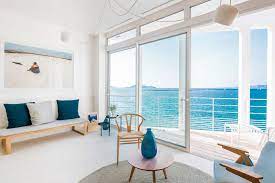 Pour les chambres, une touche de douceur a été apportée avec des tons pastel. Marseille Les Meilleurs Hotels Et Plus Belles Maisons D Hotes