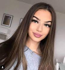 Dark Brown Hair And Green Eyes Go Together Like Cheese And Wine Pale Skin Hair Color Brown Hair Green Eyes Brown Hair Pale Skin