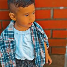 Madrac Vitapur Zero Graviti za valjkastim oprugama i memory pjenom  ,višeslojni.Madrac visoke kcalitete i u odličnom stanju dimenzija 190x160  visine 26 cm. Cijena 200 eura.Ostale karakteristike vidljive na slikama,a  dodatne info u