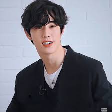 He thinks before speaking, is to the point, logical, and doesn't make careless remarks even if he doesn't agree with certain members. Mark Got7 Photo 43371650 Fanpop