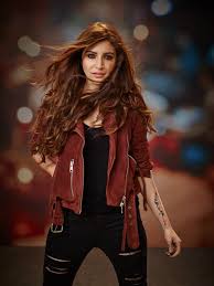 Anushka Sharma In Adhm Image Bollywood Celebrities Bollywood Fashion Anushka Sharma A family sat together reviewing their photo albums is considered as one of the most heartwarming and bonding family activities.