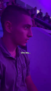 📸 @Raya #foryou #foryourpage #foryoupageofficiall #fyp #ufc #mma #champion  #bravecf #conormcgregor #charlesoliveira #god #jesus