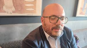 EXCLUSIVO: Associações de âmbito humanitário estreitam laços com o intuito  de ajudar quem mais precisa