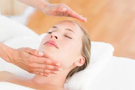 I Tried Reiki and It Made Me Love My Body More - NewBeauty