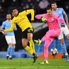 Das komplette spiel gegen manchester city im relive. Jadon Sancho Hits Out At Referee After Controversial Decisions In Man City Vs Borussia Dortmund Manchester Evening News