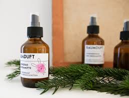 Hier wird häufig auf sonnenblumenöl oder mandelöl gesetzt. Ein Duftes Geschenk Raumspray Zum Selbermachen Lilaliv