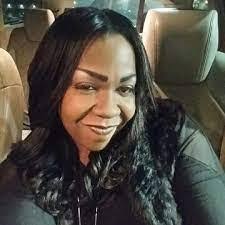 Lynette Hayes's Instagram, Twitter & Facebook