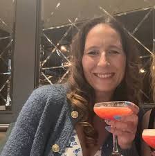 Huge queue for The Whimsical Kitchen , am I missing out?