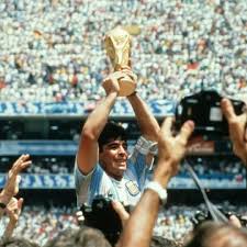 Diego Armando Maradona Dono Su Playera Con La Que Fue Campeon De Mexico 86 Soy Futbol