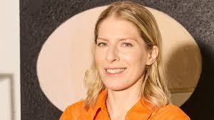 Lisa Moro's Instagram, Twitter & Facebook