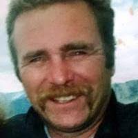 Lee Plumb's Instagram, Twitter & Facebook