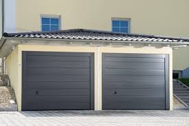 Laumer Garagenbau Doppelgarage Foto Sascha Kletzsch Laumer Doppelgarage Garagen Fertiggarage Fertig Fertiggaragen Fertiggarage Doppelgarage Garagentore