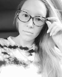 Madison Macdonald's Instagram, Twitter & Facebook