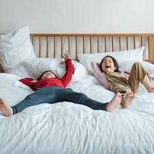 Decorating your kid's bedroom can be quite a task, especially if they are constantly going back and forth on their favorite theme. Blog
