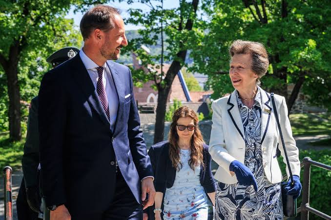 Why Prince William Is Attending King Harald of Norway's Funeral Instead of King  Charles - Yahoo News UK