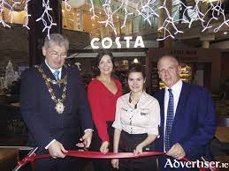 Fondata nel 1971, dai fratelli di origine italiana sergio e bruno costa, è la seconda catena di caffè più grande del mondo dopo starbucks e la più grande del regno unito. Advertiser Ie New Costa Coffee Opens In Eyre Square Centre