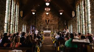 You may find that it's easier to get hired when clients don't feel they have to be locked into a package that doesn't quite fit their needs. What S The Cost Of A Wedding Planner In South Africa Ehire