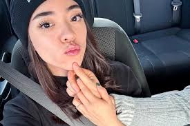 Como una película ✨ Outfits: @civilregime CODE SANDY