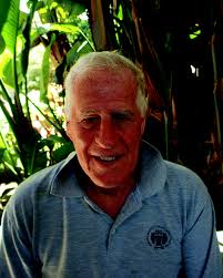 A survey of state-of-the-art surface chemistries to minimize fouling from  human and animal biofluids