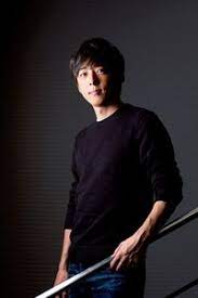 高橋一生の鼻に傷 顔に傷があるのは整形 粉瘤手術跡 画像 大人女子のライフマガジンpinky ピンキー 一生 俳優 インタビュー