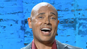 Good luck not getting goosebumps when watching #ThomAllison marvellously  belt out the classic song, "Cry." ;-), "Your All-Time Classic Hit Parade"  can be seen, and heard, TONIGHT (Fri.) at 8:30pm ...