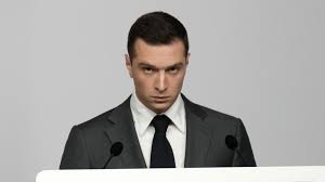 Bardella annule son discours au congrès conservateur à Washington après un  «geste nazi» de Bannon