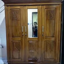 Harga lemari pakaian kayu jati murah sudah sampai di rumah bapak. Jual Lemari Pakaian Kayu Jati 3 Pintu Kaca Model Swing Cokelat Muda Jakarta Timur Alhikmahfurniture Tokopedia