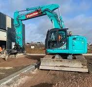 27 Tonne Compact Radius Crawler Excavator | Plantforce