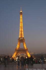 Paris frankreich französisch architektur wahrzeichen denkmal turm europa symbol eiffelturm. Aufstieg Auf Den Eiffelturm My Little Luxury