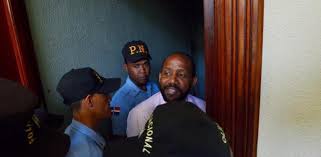 Entrevistan en circuito cerrado hijastra de Pablo Ross, antes de conocer  coerción